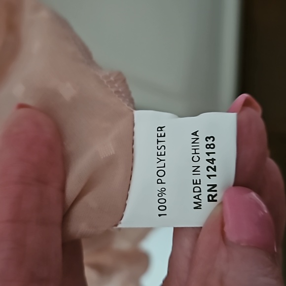 Jon and Anna women's blouse size medium dusty pink color - Picture 3 of 3